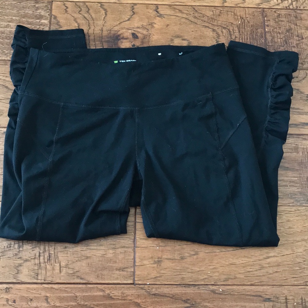 Size medium black leggings